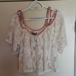 FLYING TOMATO Lace Crop Top